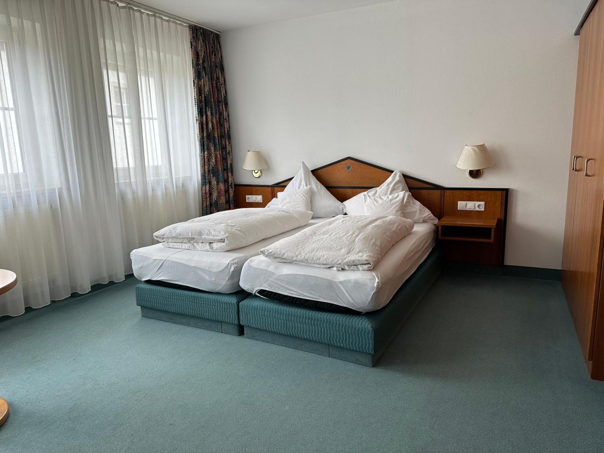 St Hotel Reichertshofen Εξωτερικό φωτογραφία